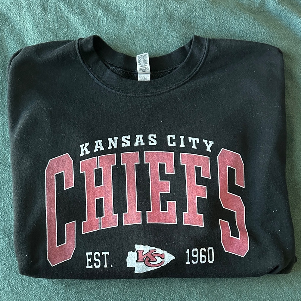 Chiefs sweater